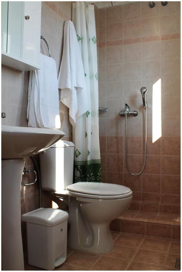 Retreat Apartments In Drosia - Apartment For 3 Makris Gialos  Exteriör bild