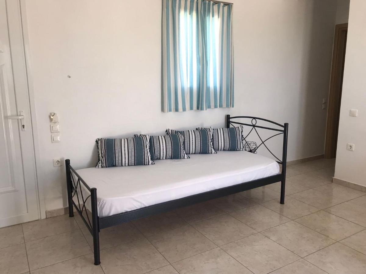 Retreat Apartments In Drosia - Apartment For 3 Makris Gialos  Exteriör bild