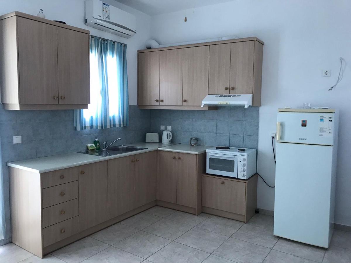 Retreat Apartments In Drosia - Apartment For 3 Makris Gialos  Exteriör bild